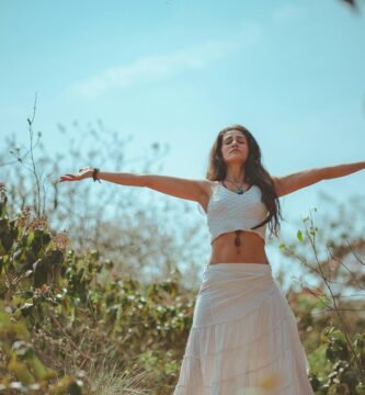 ¿Qué es el equilibrio hormonal femenino y por qué impacta en energía, ánimo y fertilidad?